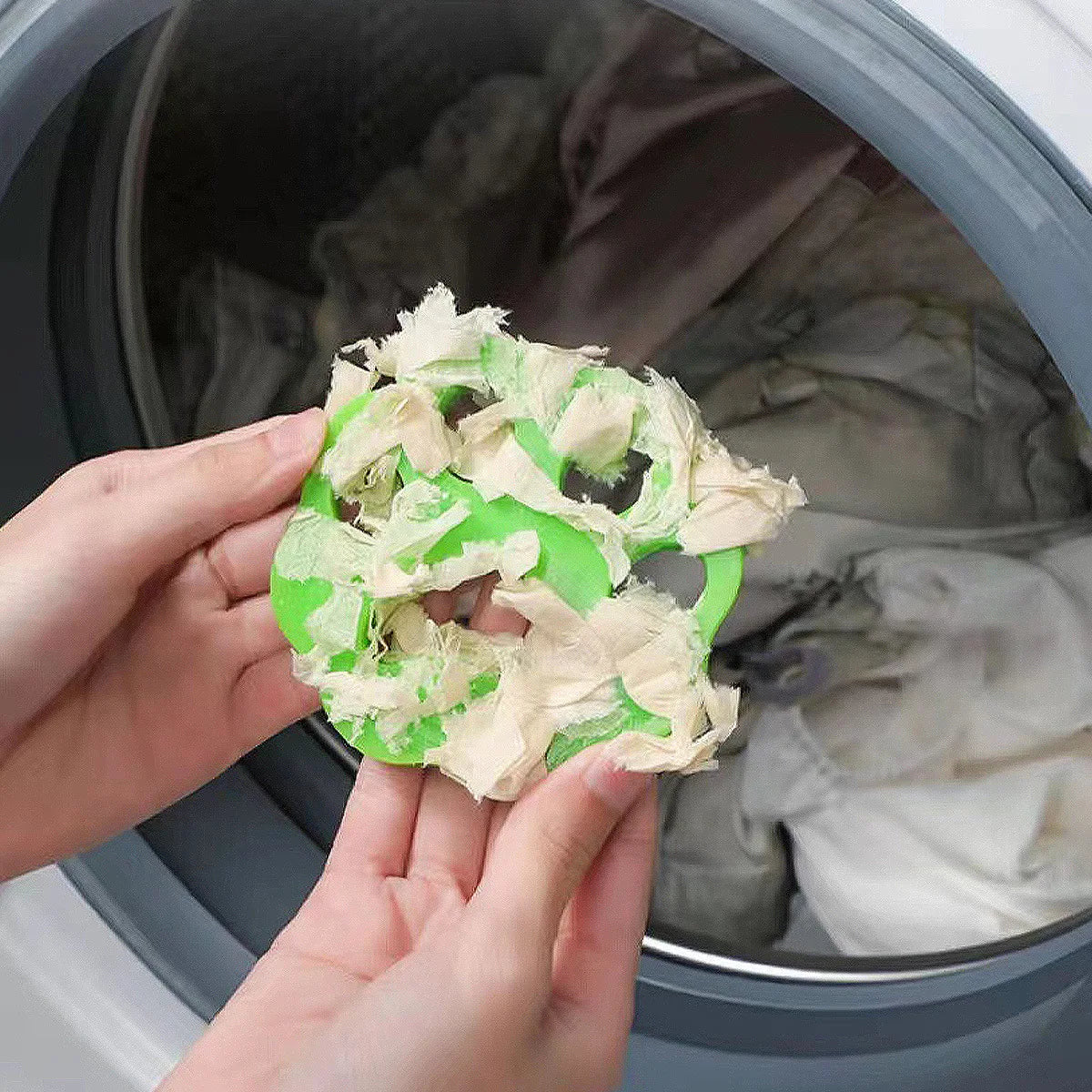Snadno odstraňte zvířecí chlupy z vašeho prádla! 